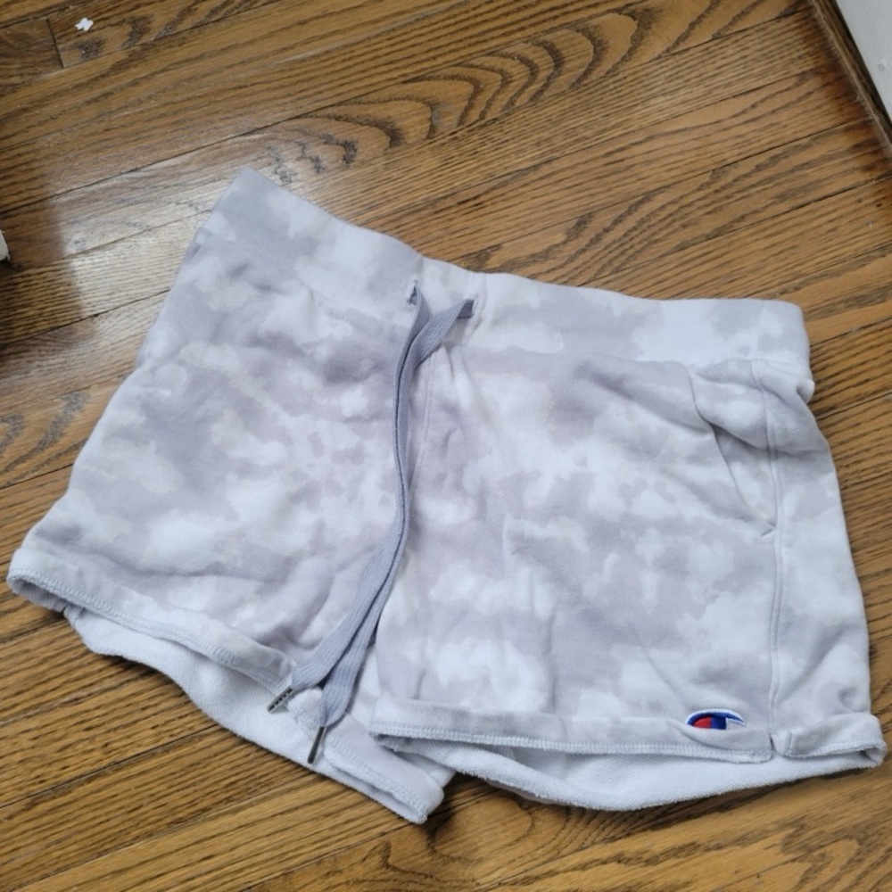 Champion Women's Light Gray Patterned Shorts